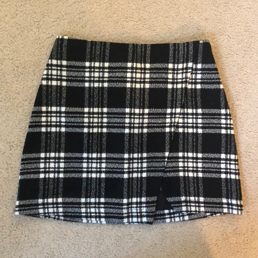 Abercrombie black plaid mini skirt